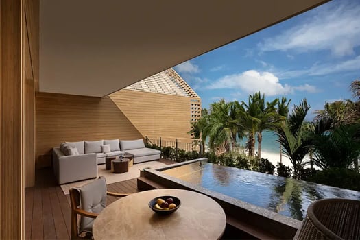 Oceanfront Veranda Pool Suite - Terrace